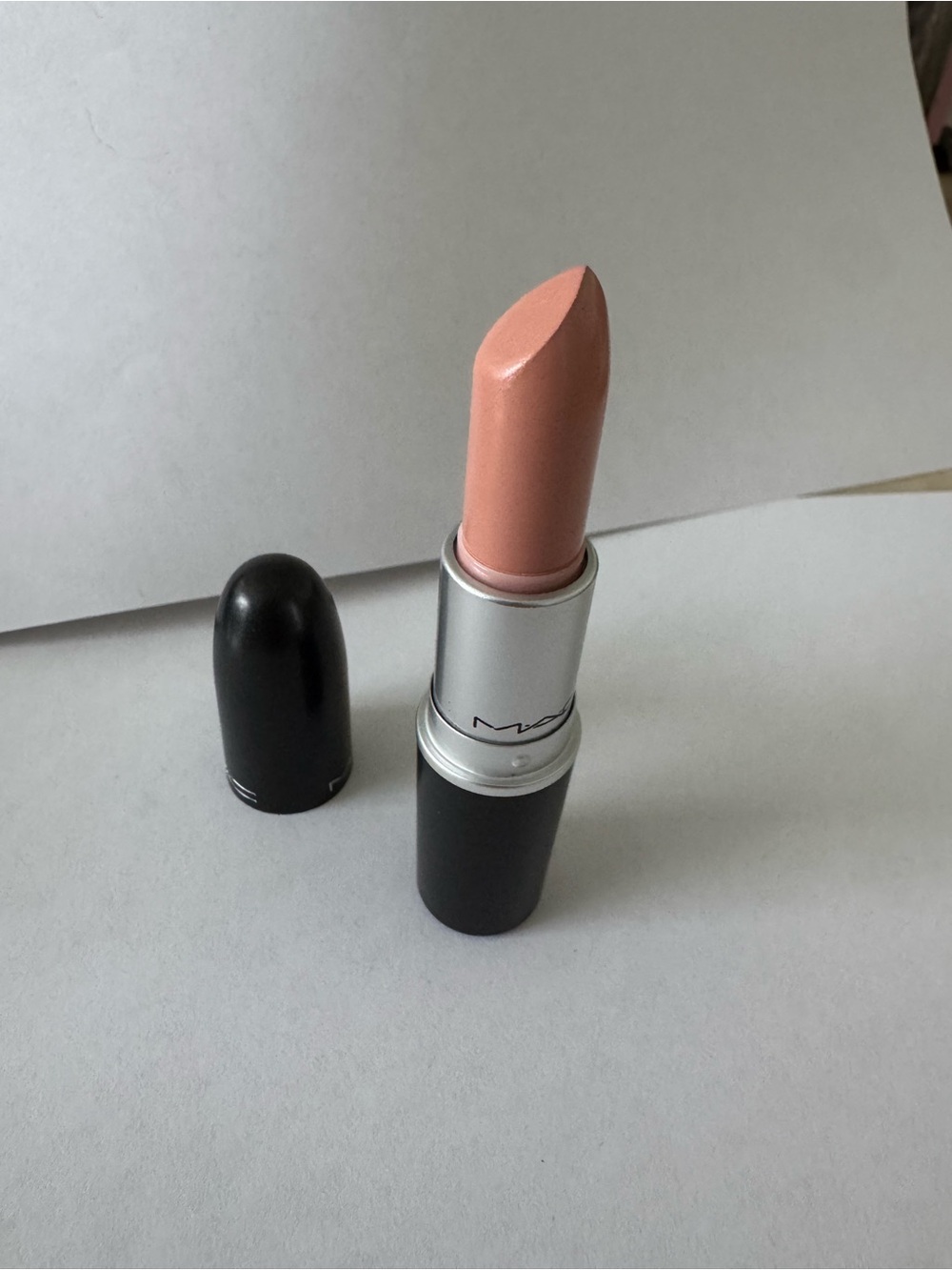 Mac lipstick Crème d’nude 204